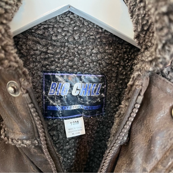 Big Chill Brown Faux leather Bomber Jacket Sherpa Lined Boys 18 Months Pilot - Picture 3 of 6